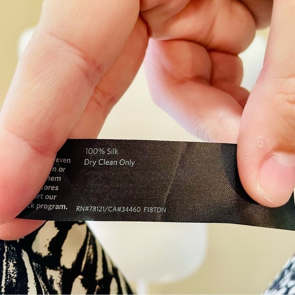 Eileen Fisher 100% Silk Black and Beige Shift Dress Medium - Picture 3 of 7